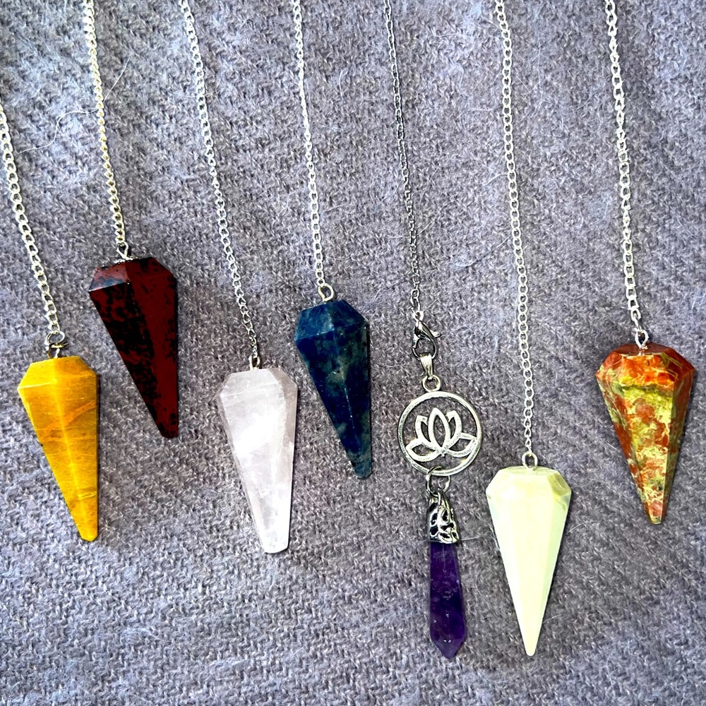 PENDULUM STONES